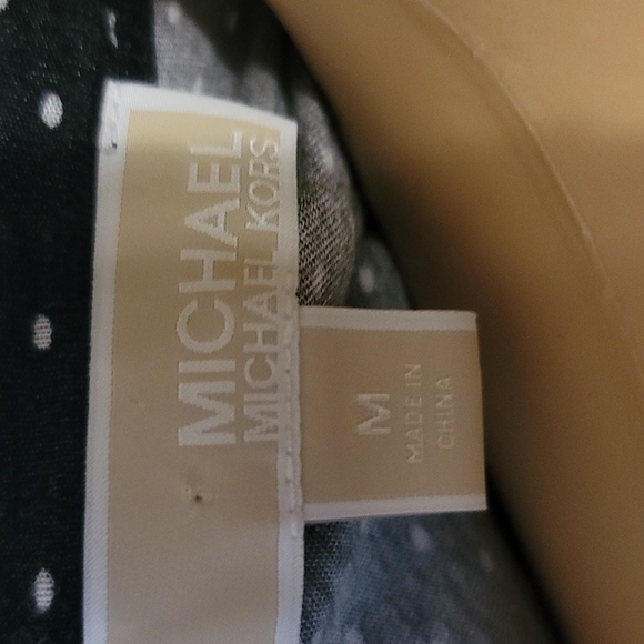 Michael Kros cold shoulder shirt medium - Picture 5 of 5